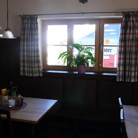 Altenauer Dorfwirt Otel Saulgrub